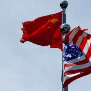 ChatGPT预测：中国还要多少年，才能取代美国的全球地位呢？