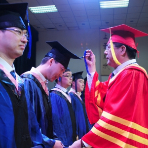 名校博士答辩前夜自杀，网友：有时候选择退学更需要勇气！ ...